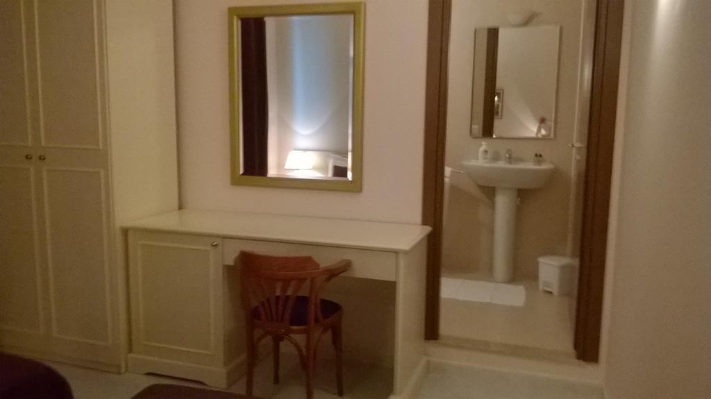 B&B La Maison 삼미첼디바리 외부 사진